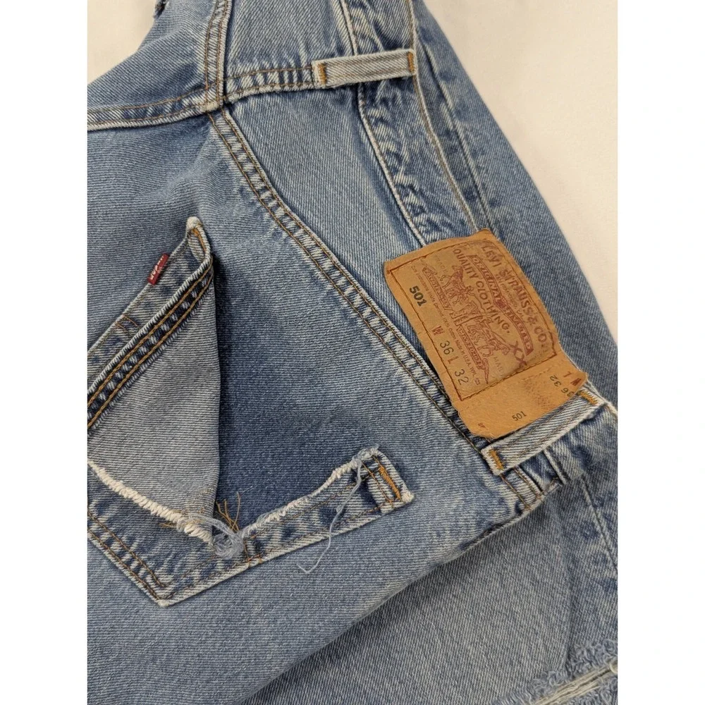 Vintage Levi's 501‎ 34x31 (36x32 Tag) Made In USA Light  Jeans Distressed Ripped
